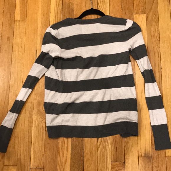 Abercrombie Kids Gray Stripe Cardigan Size XL - Picture 3 of 3